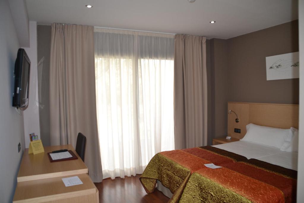 Hotel Vilar Riu De Baix Flix Room photo
