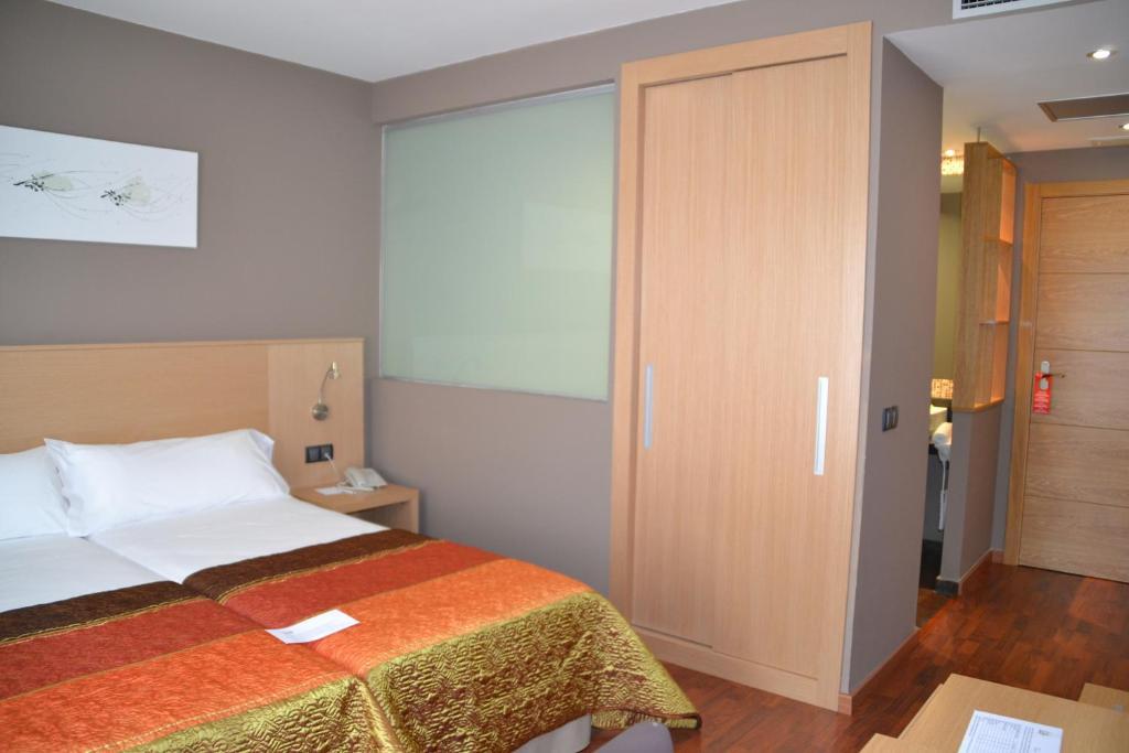Hotel Vilar Riu De Baix Flix Room photo
